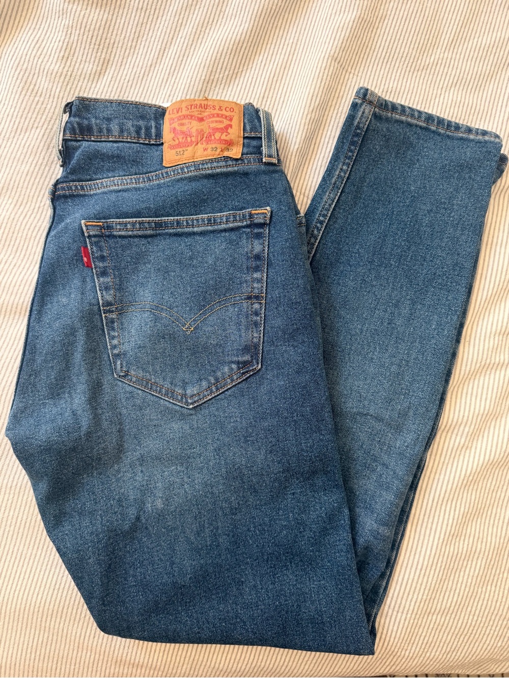 Levi's Men's Medium Blue Straight-Leg Jeans